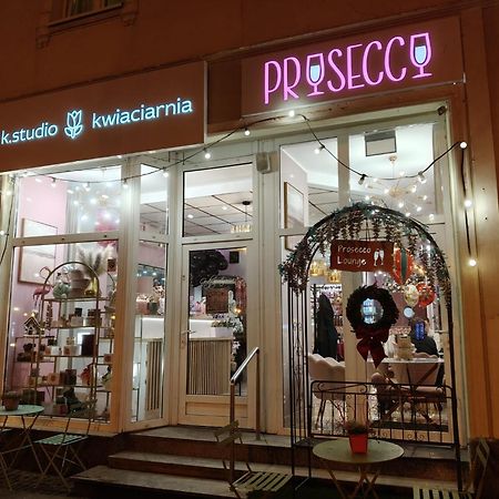 Rynek 14 & Restaurant Panzió Inowrocław Kültér fotó
